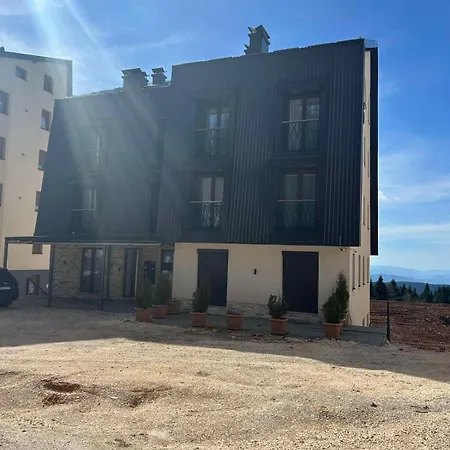 Apartman Joy יהורינה
